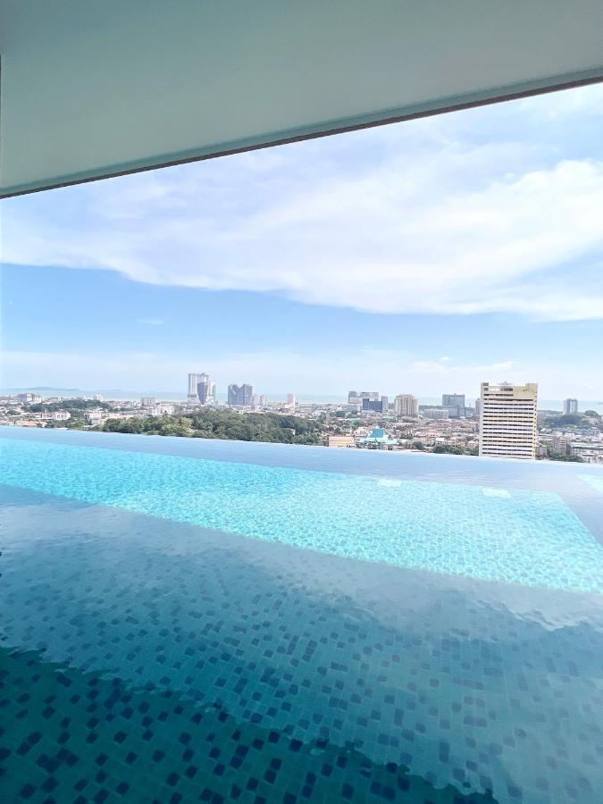 The Apple Residence & Suites Infinity Pool By Nestcove Malacca エクステリア 写真